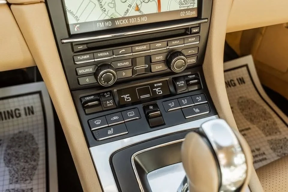 2016 Porsche 981 Cayman - Image 7 of 20