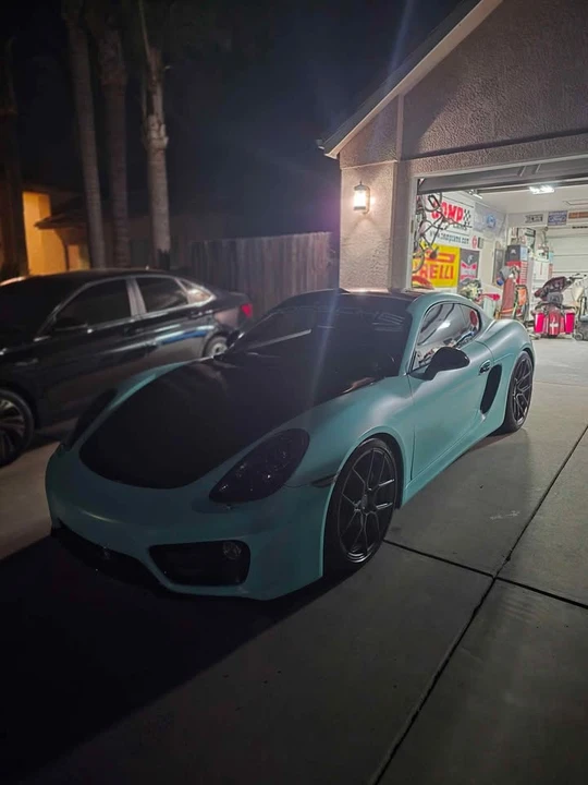 2016 Porsche 981 Cayman - Image 2 of 9