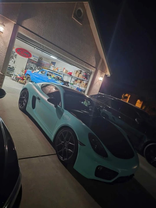 2016 Porsche 981 Cayman - Image 2 of 10