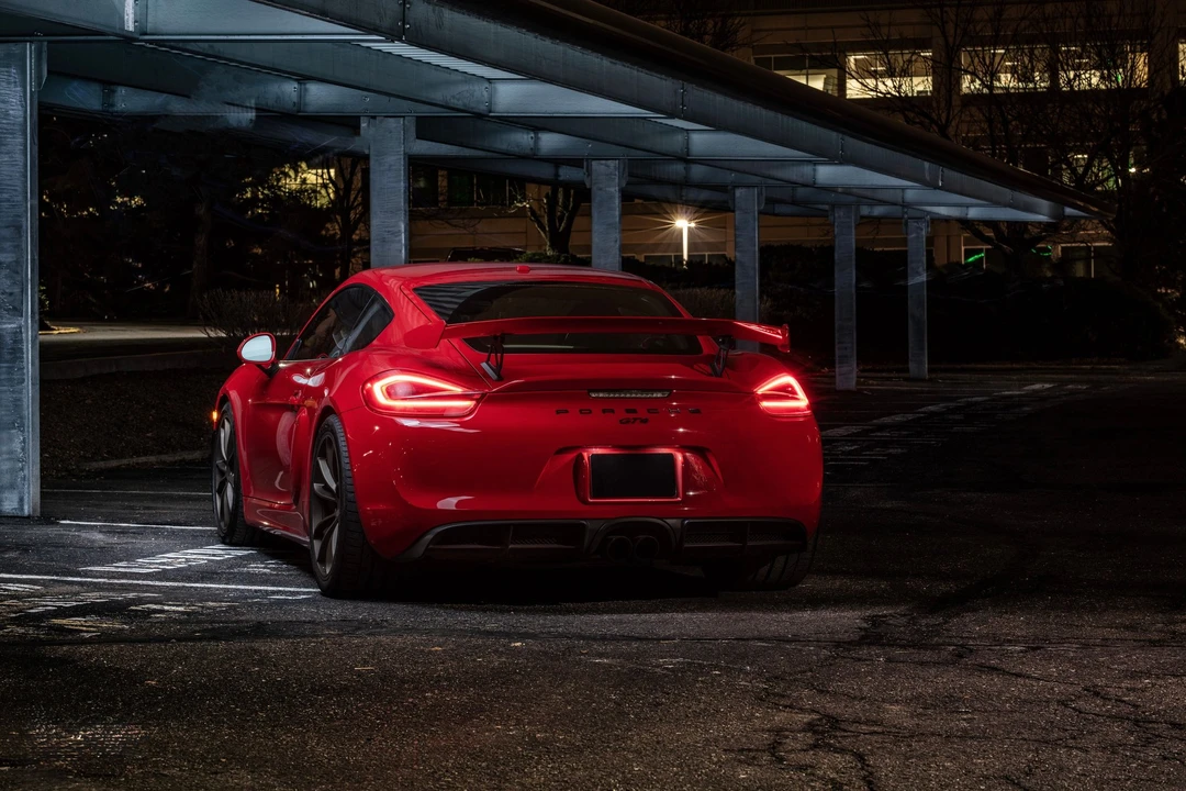 2016 Porsche 981 Cayman GT4 - Image 3 of 4
