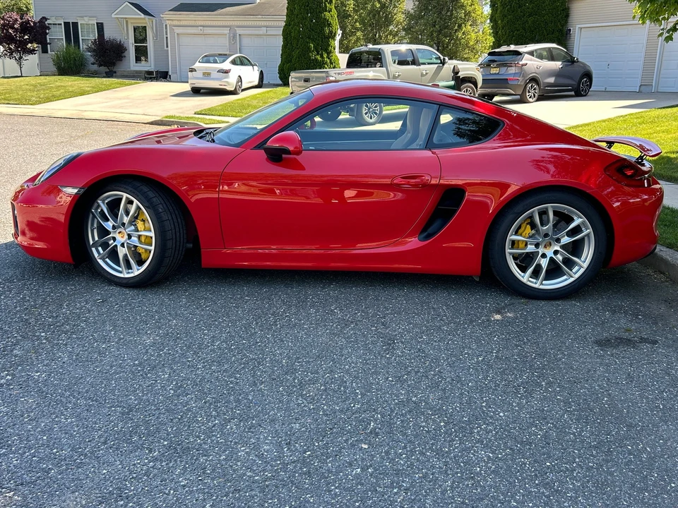 2016 Porsche 981 Cayman - Image 2 of 27