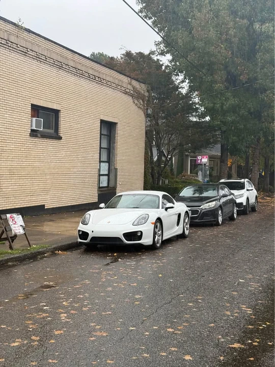 2016 Porsche 981 Cayman - Image 6 of 6