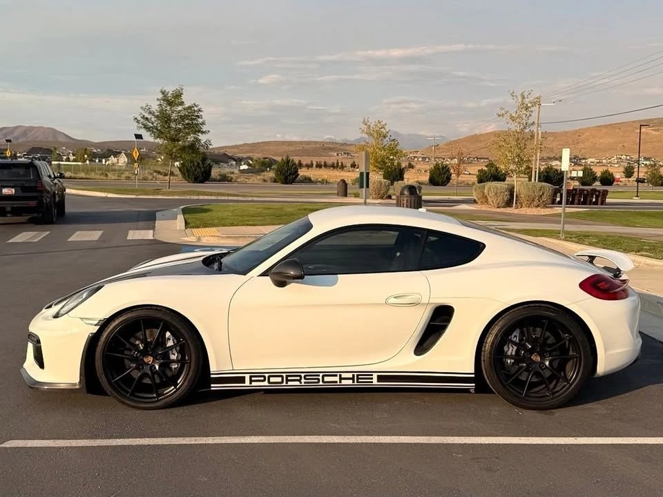 2016 Porsche 981 Cayman - Image 4 of 20