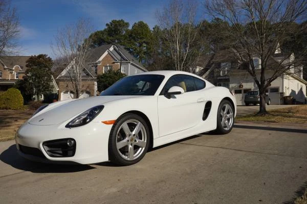 2016 Porsche 981 Cayman - Image 9 of 12