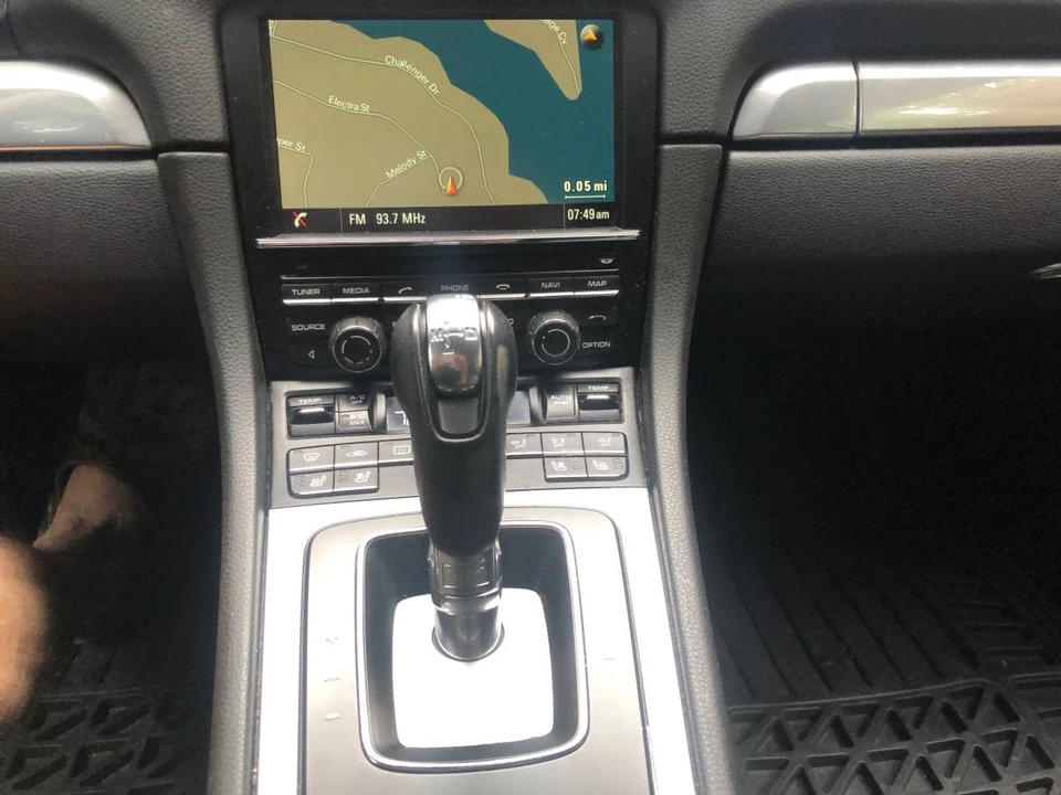2016 Porsche 981 Cayman - Image 4 of 12