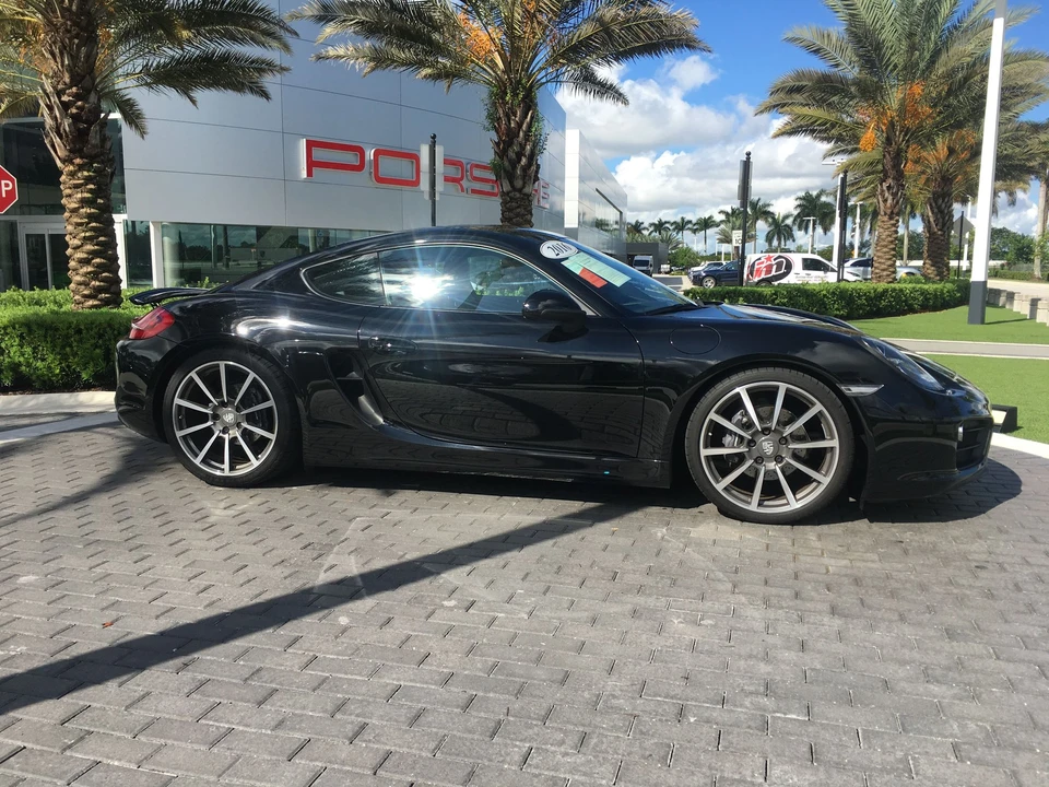 2016 Porsche 981 Cayman - Image 3 of 13
