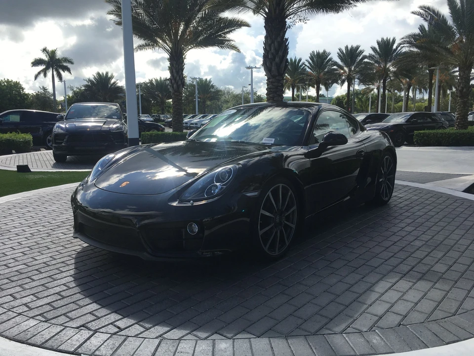2016 Porsche 981 Cayman - Image 8 of 13
