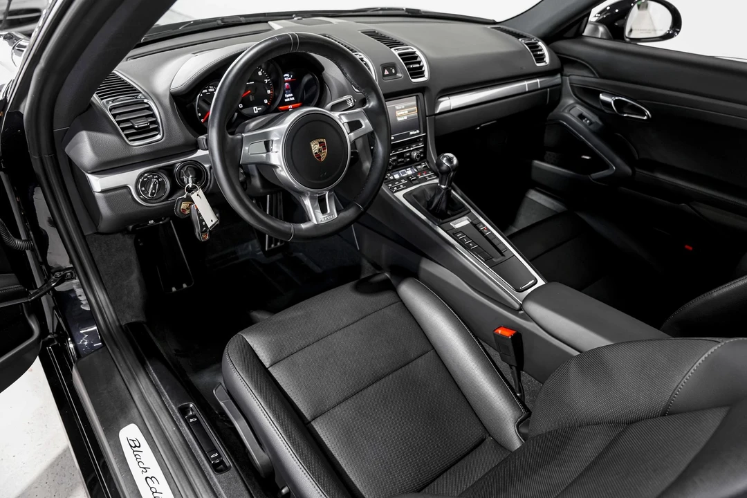 2016 Porsche 981 Cayman - Image 9 of 12