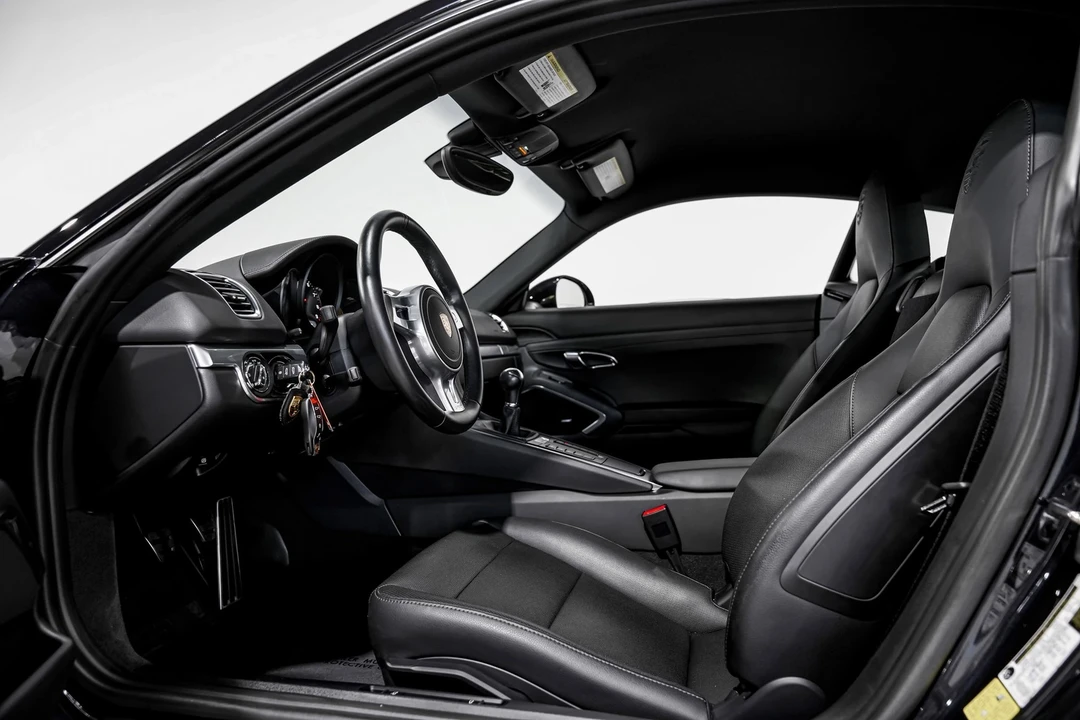 2016 Porsche 981 Cayman - Image 20 of 21
