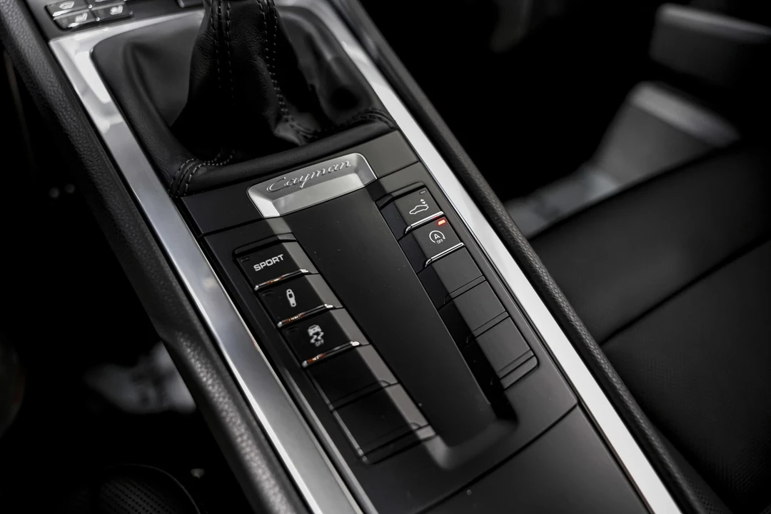 2016 Porsche 981 Cayman - Image 15 of 21