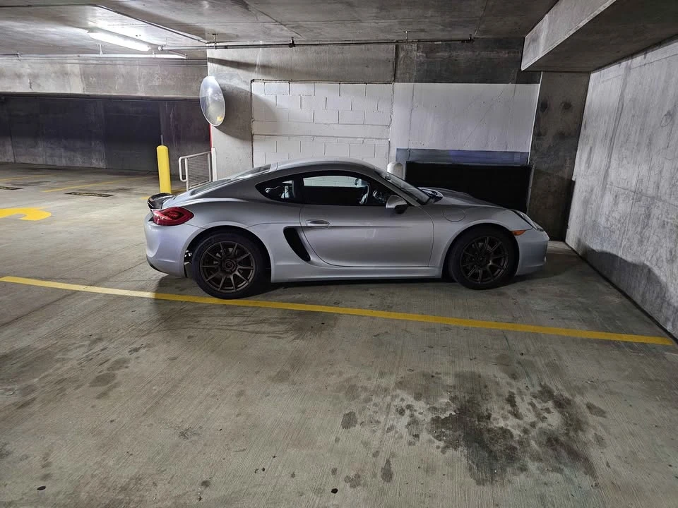 2016 Porsche 981 Cayman - Image 6 of 16