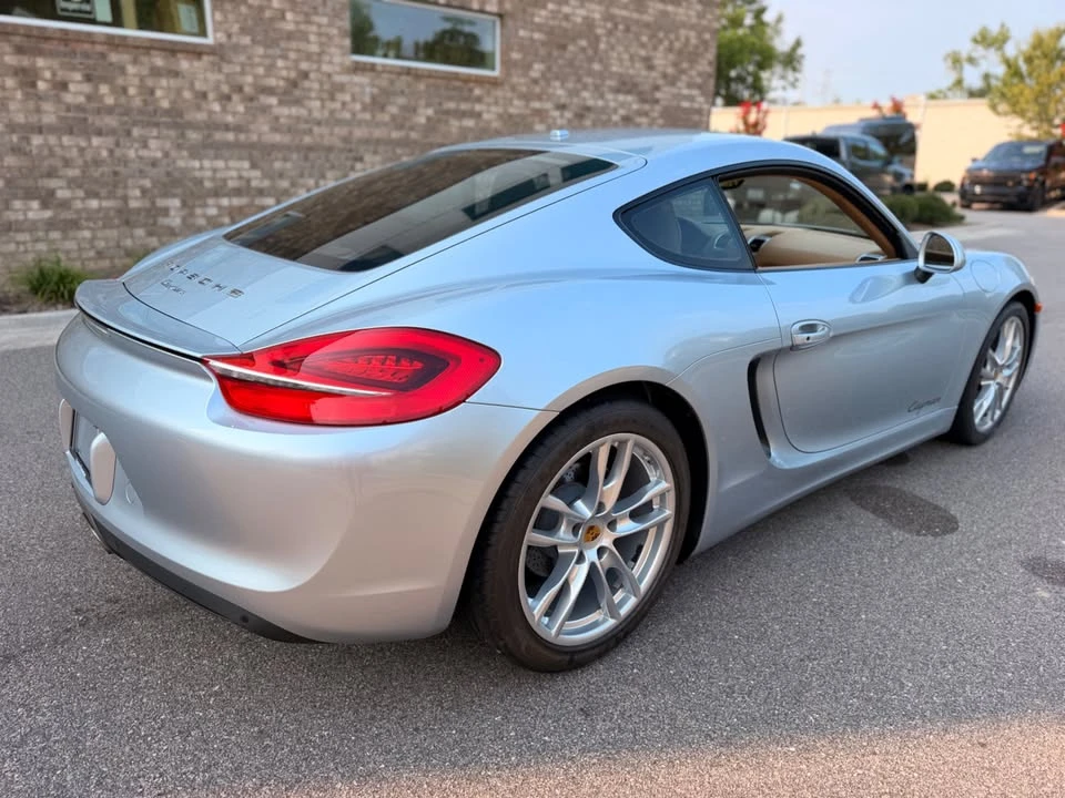 2016 Porsche 981 Cayman - Image 5 of 20