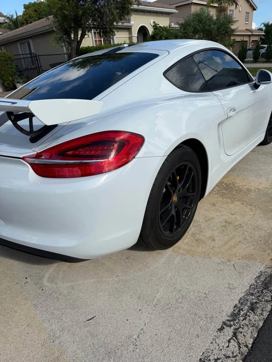 2016 Porsche 981 Cayman - Image 4 of 14