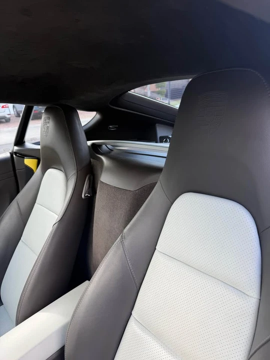 2016 Porsche 981 Cayman - Image 6 of 14