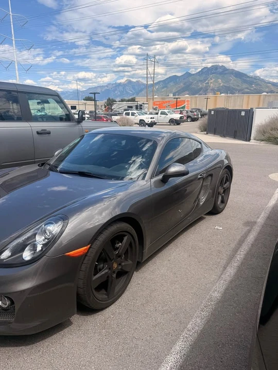 2016 Porsche 981 Cayman - Image 6 of 10