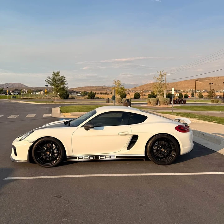 2016 Porsche 981 Cayman - Image 3 of 16
