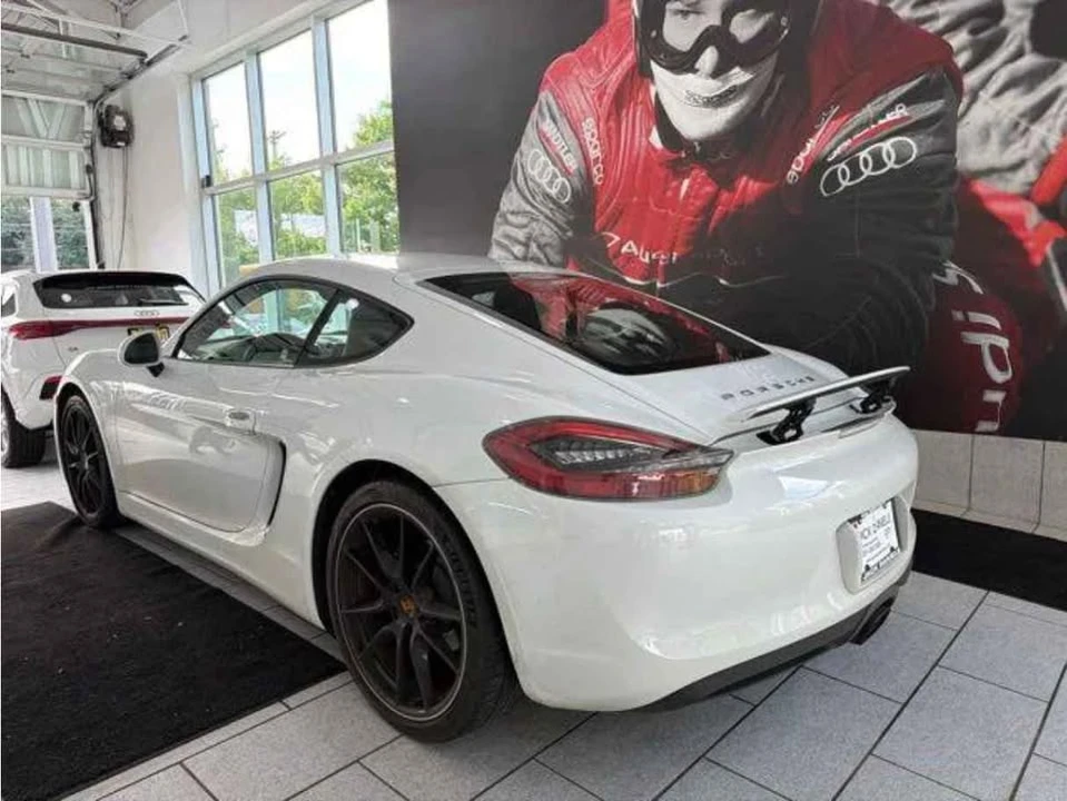 2016 Porsche 981 Cayman - Image 5 of 14