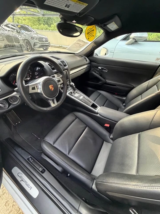 2016 Porsche 981 Cayman - Image 5 of 8