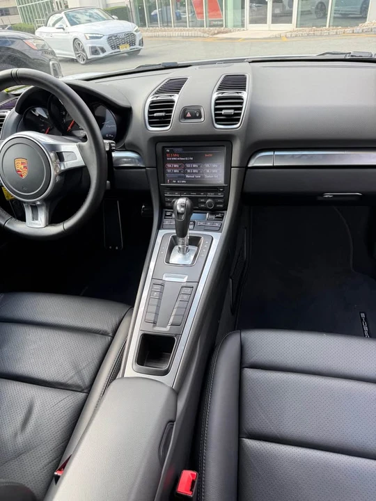 2016 Porsche 981 Cayman - Image 16 of 17