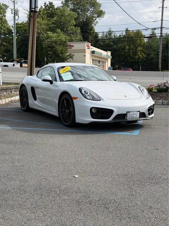 2016 Porsche 981 Cayman - Image 2 of 17