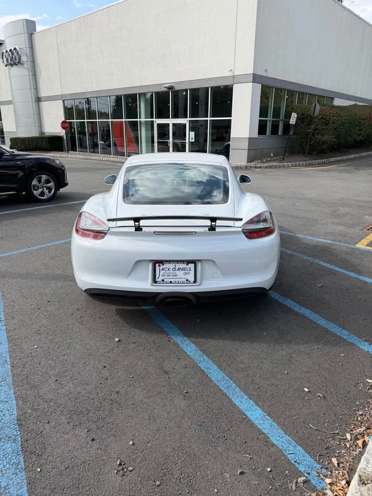 2016 Porsche 981 Cayman - Image 4 of 17
