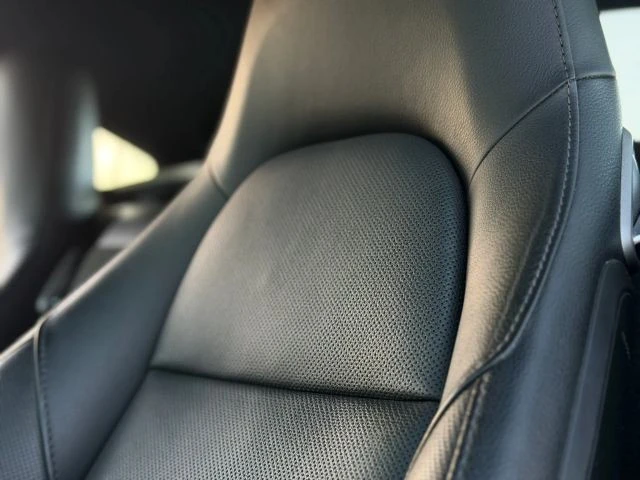 2016 Porsche 981 Cayman - Image 21 of 29