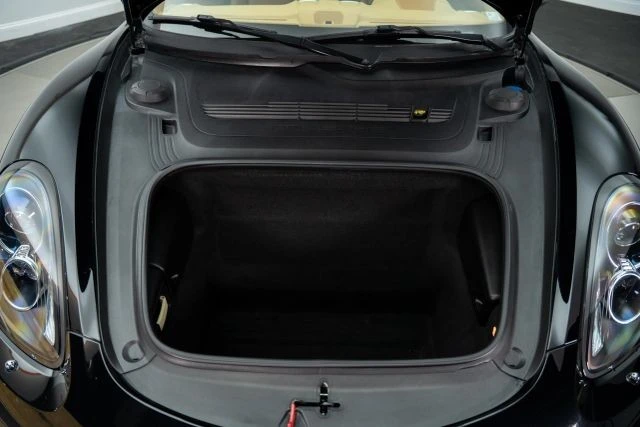 2016 Porsche 981 Cayman - Image 16 of 21