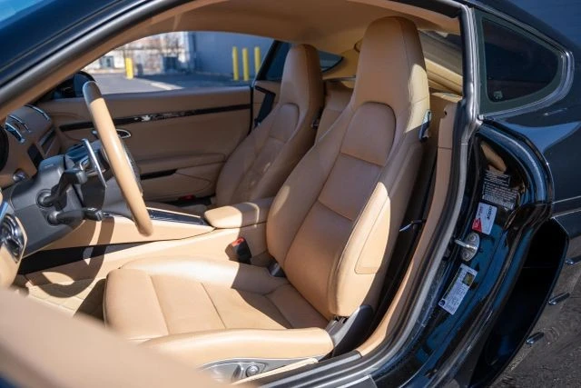 2016 Porsche 981 Cayman - Image 13 of 16
