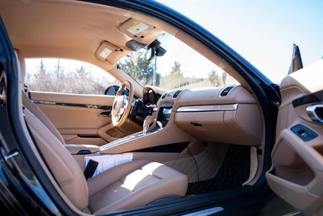 2016 Porsche 981 Cayman - Image 12 of 16