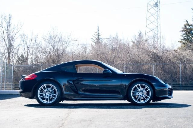 2016 Porsche 981 Cayman - Image 8 of 16