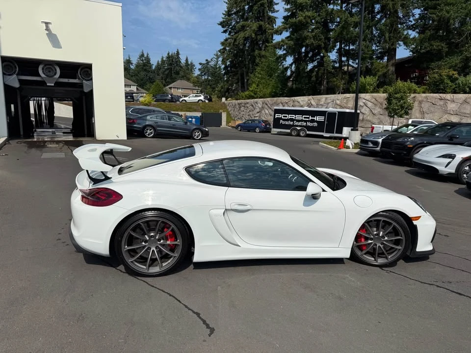 2016 Porsche 981 Cayman GT4 - Image 6 of 11