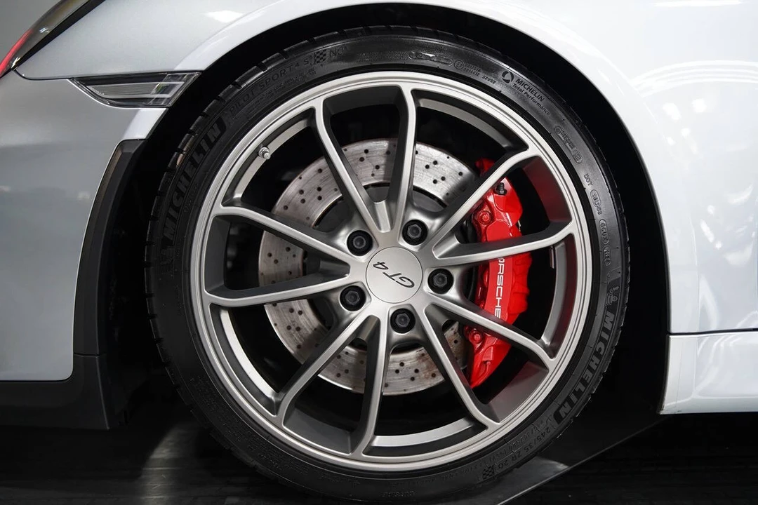 2016 Porsche Cayman - Image 26 of 31
