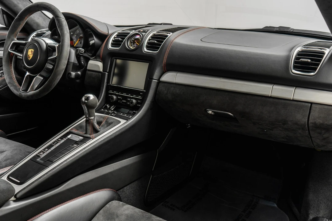 2016 Porsche 981 Cayman GT4 - Image 14 of 21