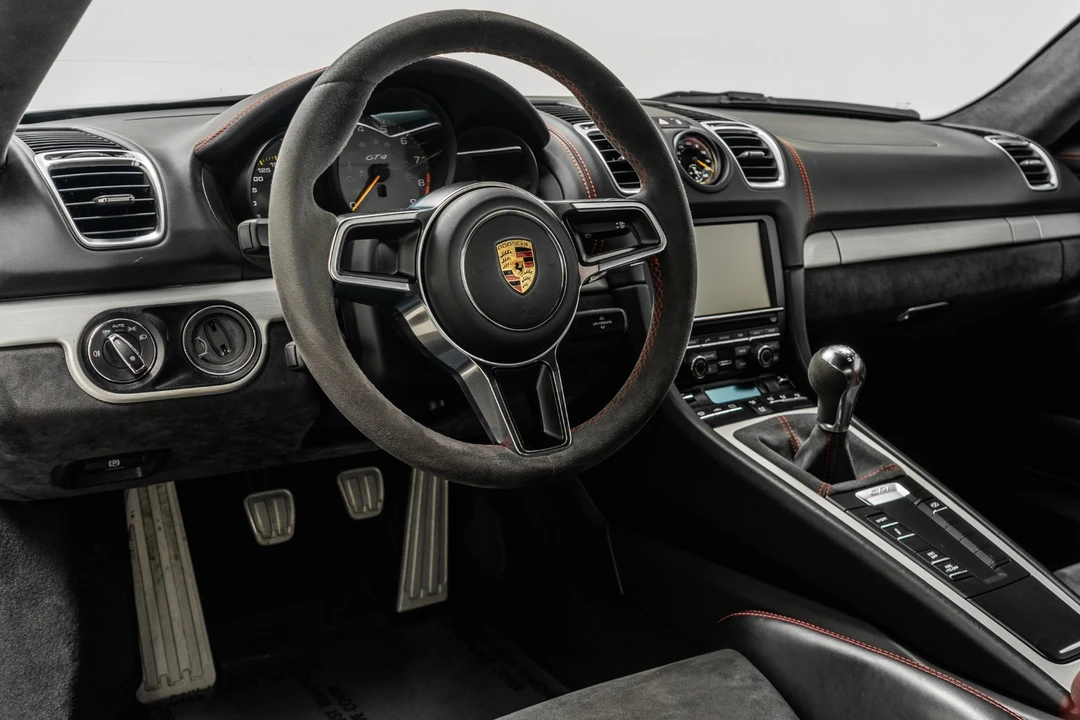 2016 Porsche 981 Cayman GT4 - Image 13 of 21