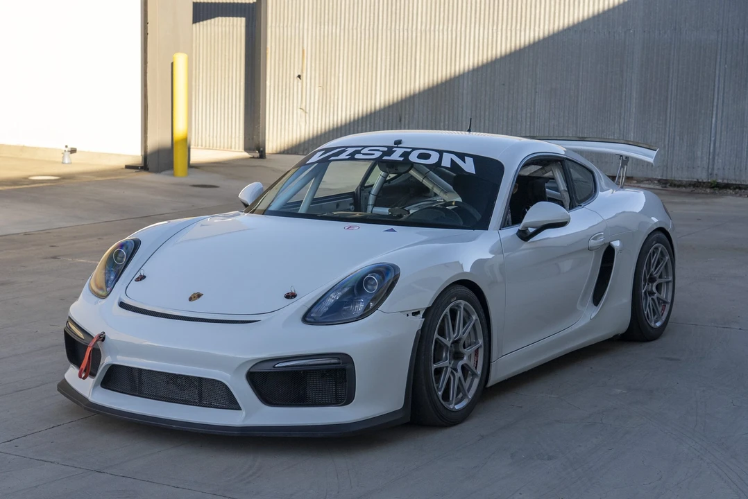 2016 Porsche 981 Cayman GT4 - Image 5 of 31