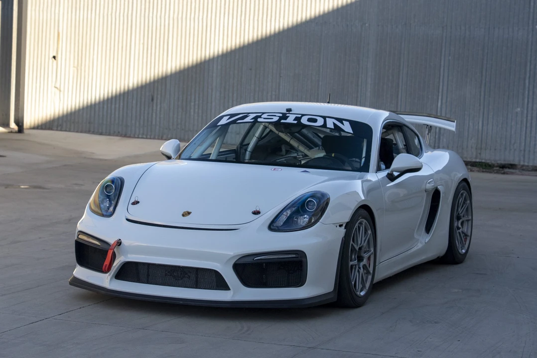 2016 Porsche 981 Cayman GT4 - Image 6 of 31
