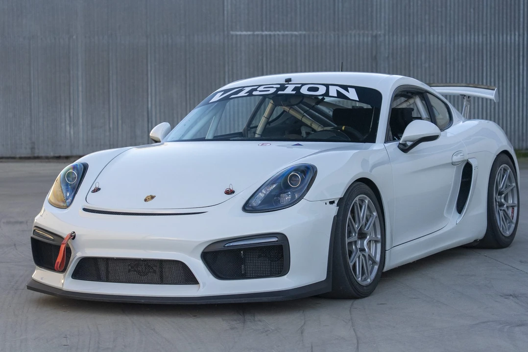 2016 Porsche 981 Cayman GT4 - Image 11 of 31