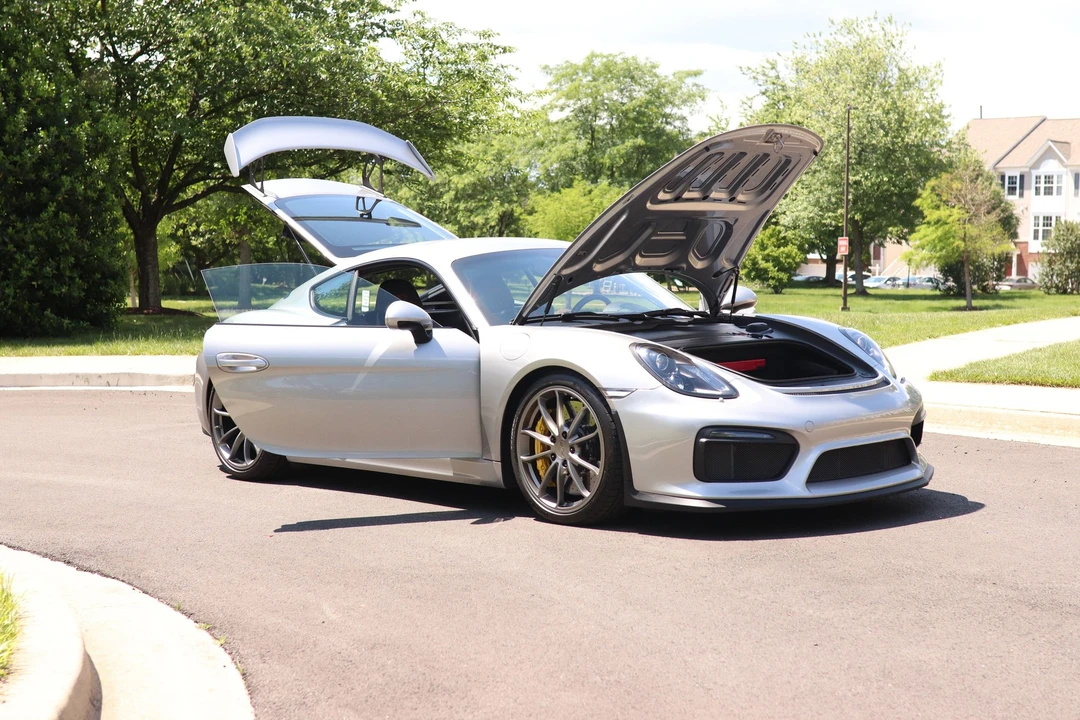 2016 Porsche 981 Cayman GT4 - Image 6 of 31