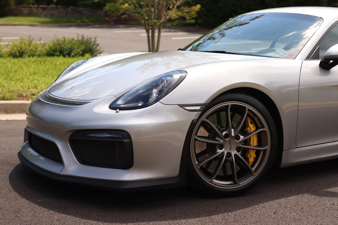 2016 Porsche 981 Cayman GT4 - Image 3 of 31