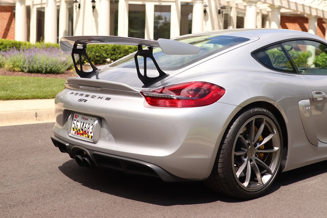 2016 Porsche 981 Cayman GT4 - Image 9 of 31