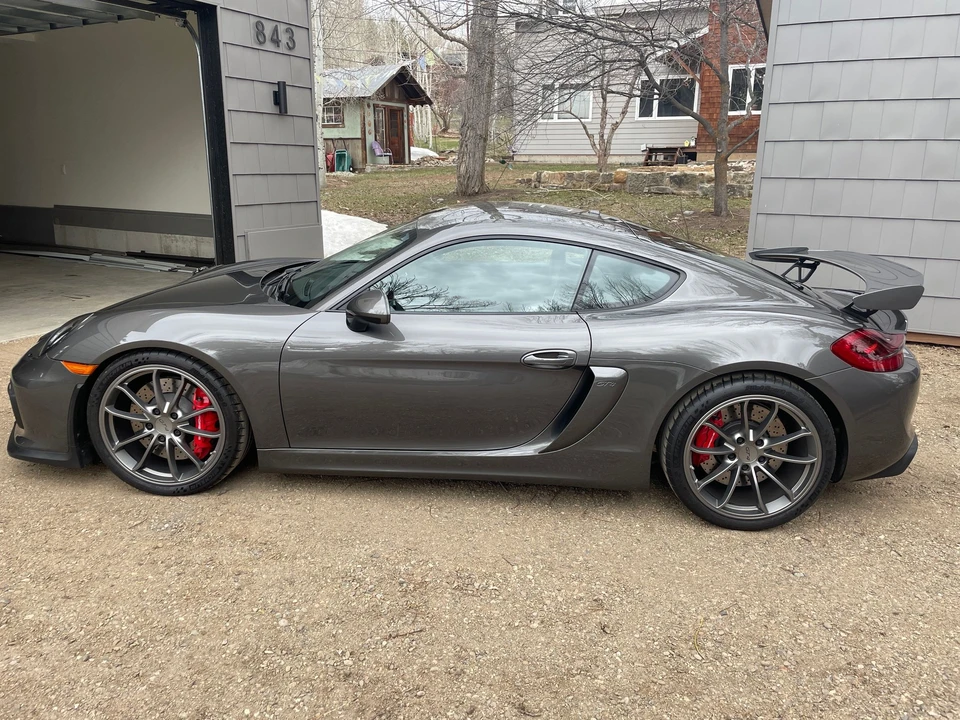 2016 Porsche 981 Cayman GT4 - Image 2 of 17
