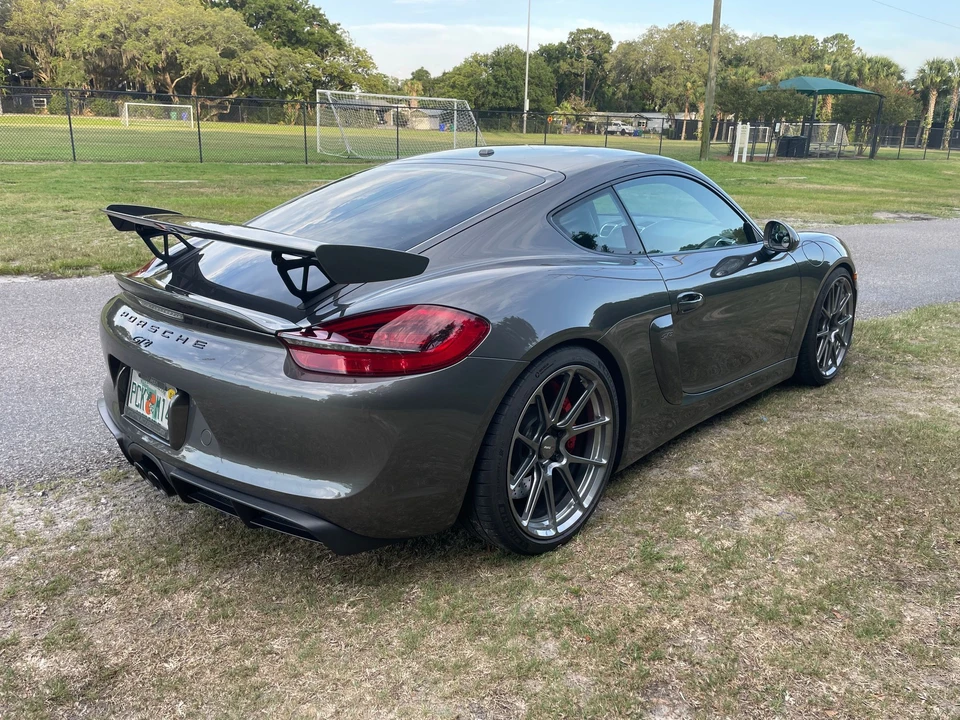 2016 Porsche 981 Cayman GT4 - Image 4 of 18