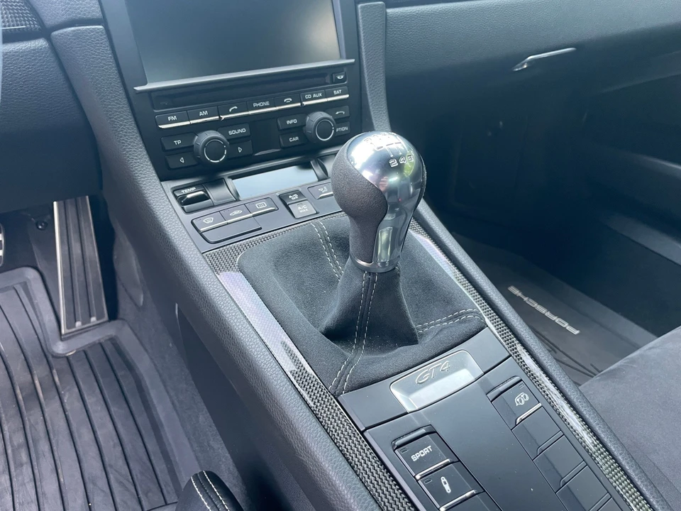 2016 Porsche 981 Cayman GT4 - Image 15 of 18
