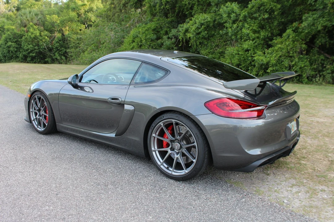 2016 Porsche 981 Cayman GT4 - Image 7 of 18
