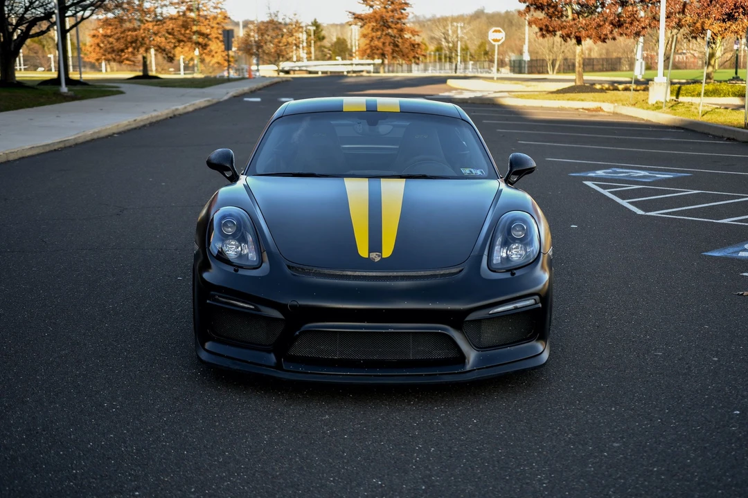 2016 Porsche 981 Cayman GT4 - Image 6 of 16