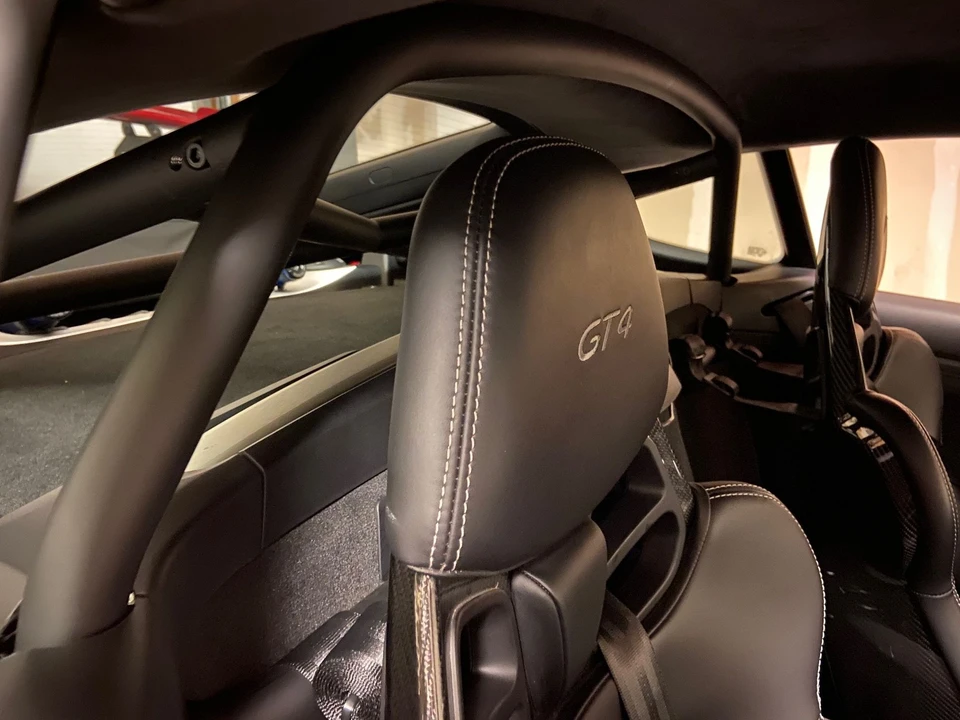 2016 Porsche 981 Cayman GT4 - Image 3 of 20