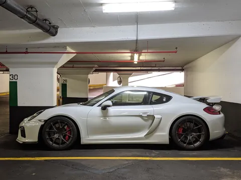 2016 Porsche Cayman GT4