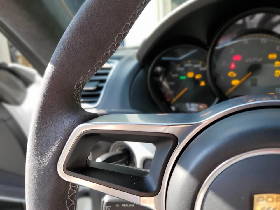 2016 Porsche 981 Cayman GT4 - Image 29 of 31