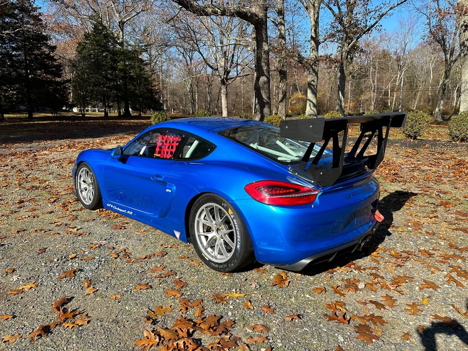 2016 Porsche 981 Cayman GT4 Clubsport - Image 19 of 28