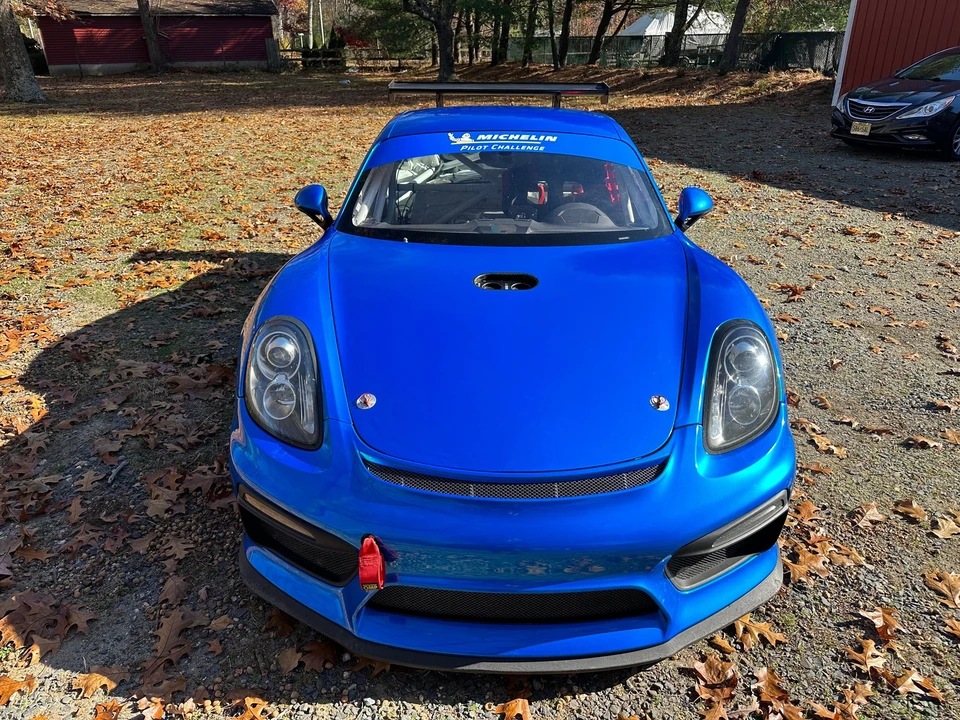 2016 Porsche 981 Cayman GT4 Clubsport - Image 7 of 28